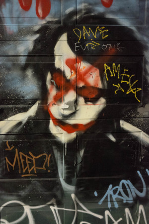 Alley graffiti 1/8